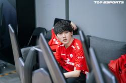 开云平台-WBG横扫NS，JackeyLove开启传奇时刻小组赛2:1（首尔）