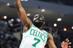 开云体育官方网站-雄鹿再胜凯尔特人，安特托昆博强势领军