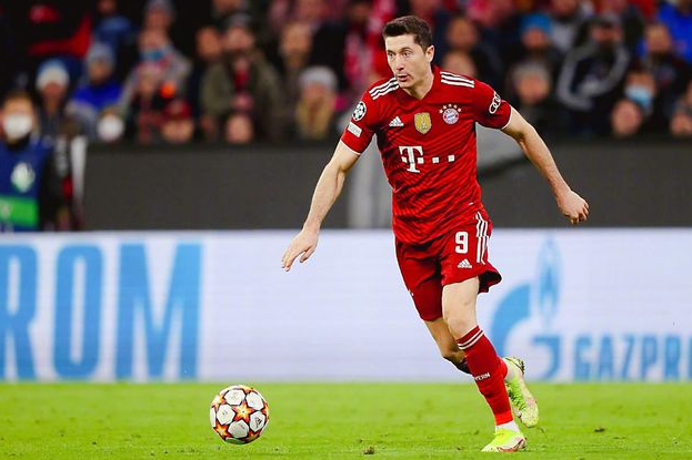 奥格斯堡士气高昂，击败劲旅取得胜利的简单介绍