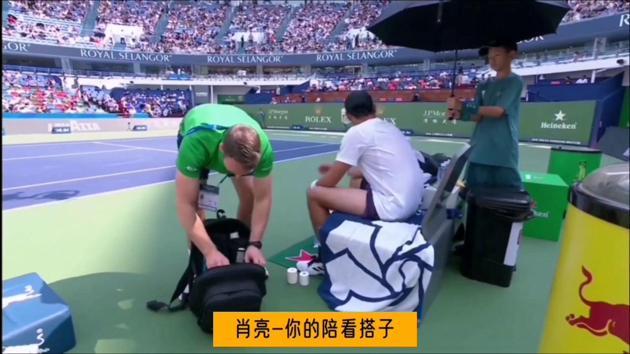 关于网球明星选手受伤退赛,引发热议的信息 关于网球明星选手受伤退赛,引发热议的信息