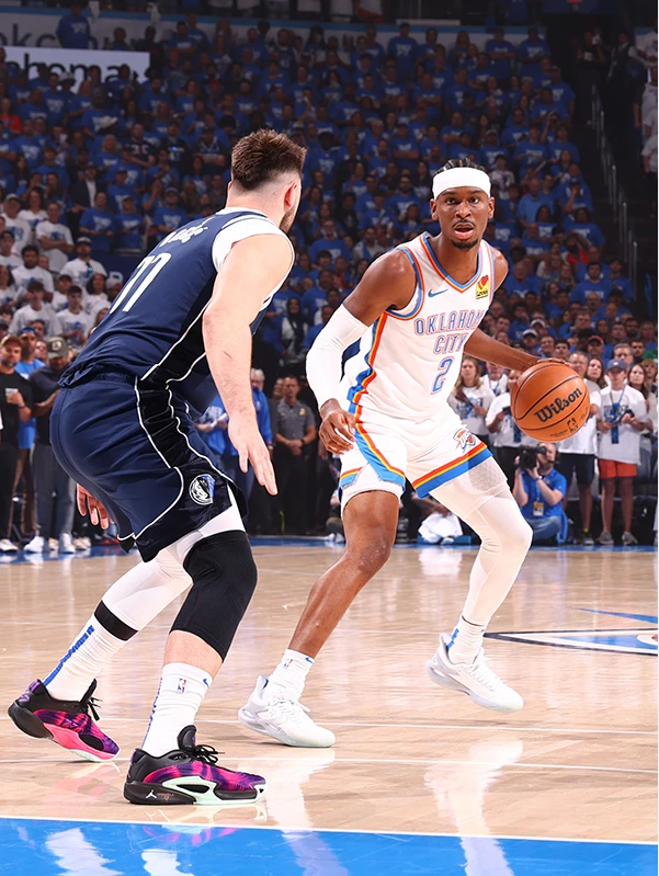 步行者完胜太阳，拉文点燃赛场